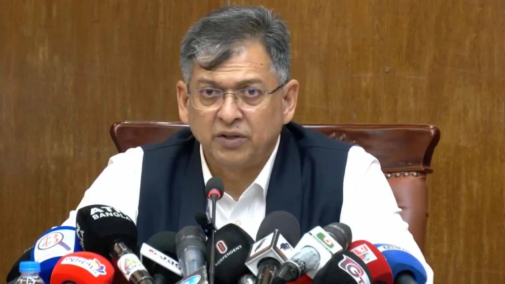 বিদায়ী রাষ্ট্রপতির বিরুদ্ধে মামলা হবে কি না জানালেন স্বরাষ্ট্রমন্ত্রী