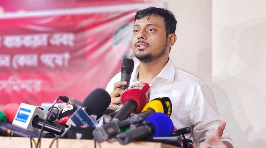 বিএনপিকে নিয়ে নাসীরুদ্দীন পাটোয়ারীর বিস্ফোরক স্ট্যাটাস, মুহূর্তেই ভাইরাল