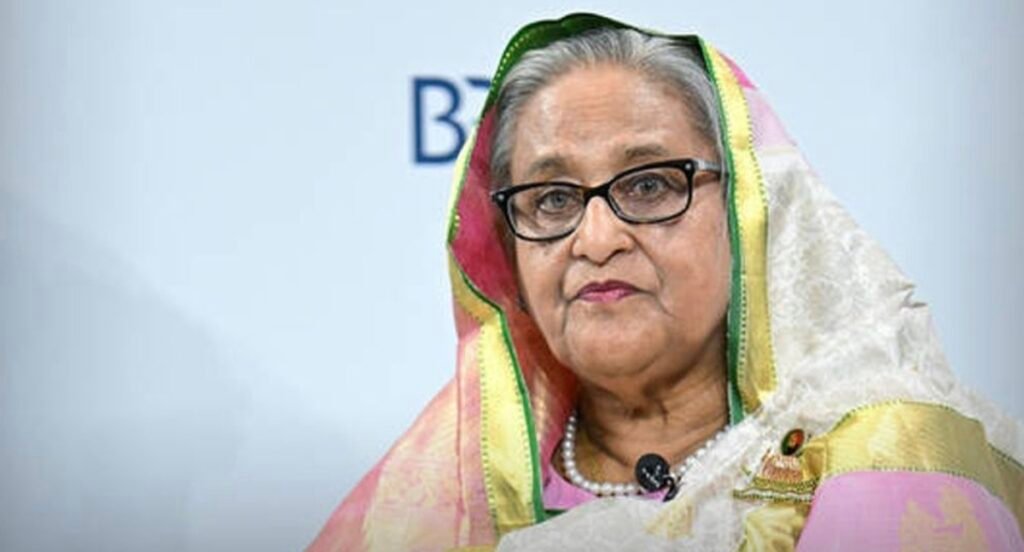 পালানোর সময় হাসিনার সহযাত্রী কারা ছিলেন?