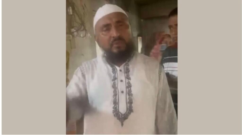 নারীসহ ওলামা দলের নেতাকে আটক করল প্রতিবেশীরা, ভিডিও ভাইরাল