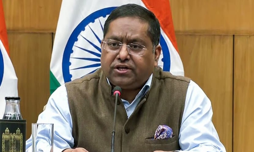 হাসিনাকে ফেরত ও হাদি হত্যার আসামিদের হস্তান্তরের বিষয়ে যা জানাল ভারত