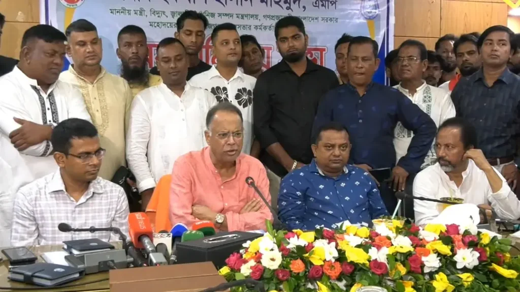 সরকারি কর্মকর্তাদের বেতন দেওয়াটাও কঠিন হয়ে যাবে একদিন: বিদ্যুৎমন্ত্রী